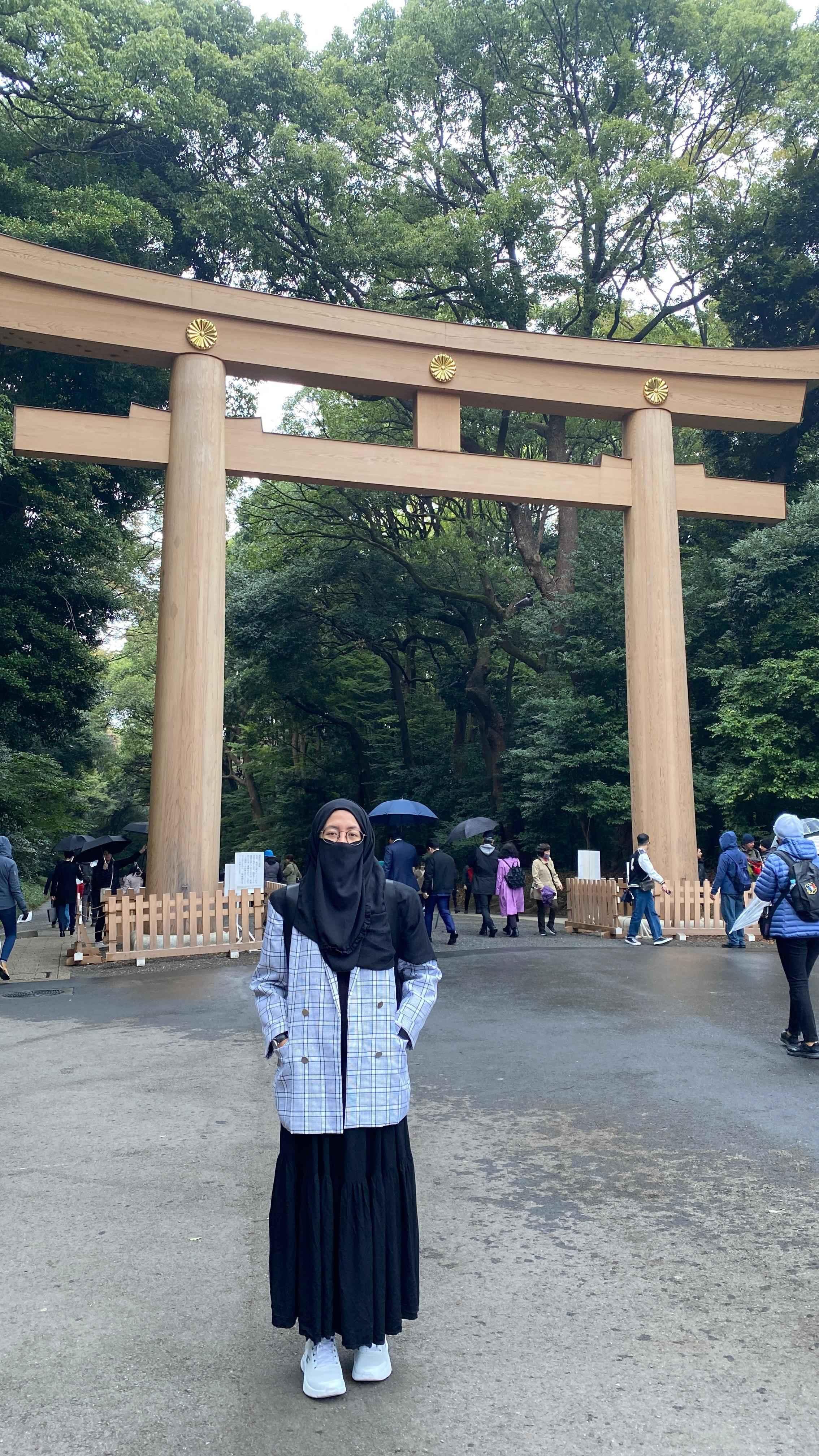 direktur pesantren daruul mutqin 1 11zon