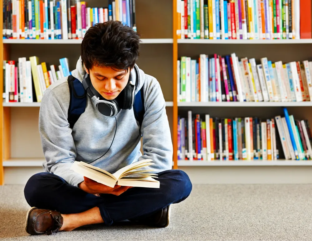 05 Teen Reading Little Fun Club