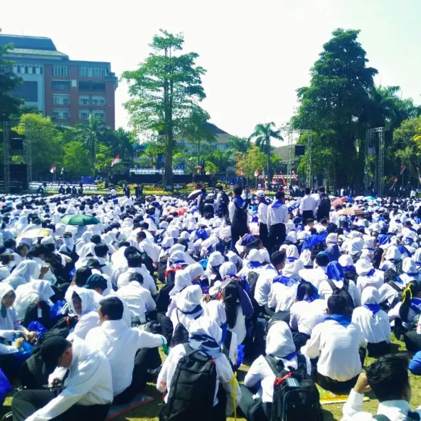 Ilustrasi Kehidupan Kampus