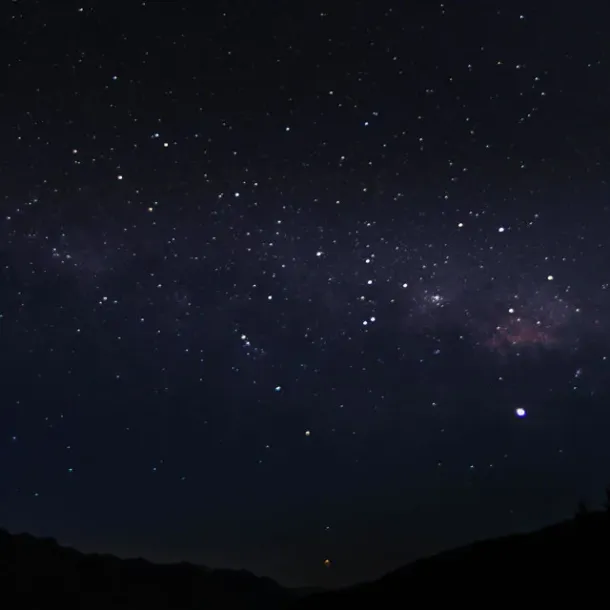 Ilustrasi Langit di Waktu Malam