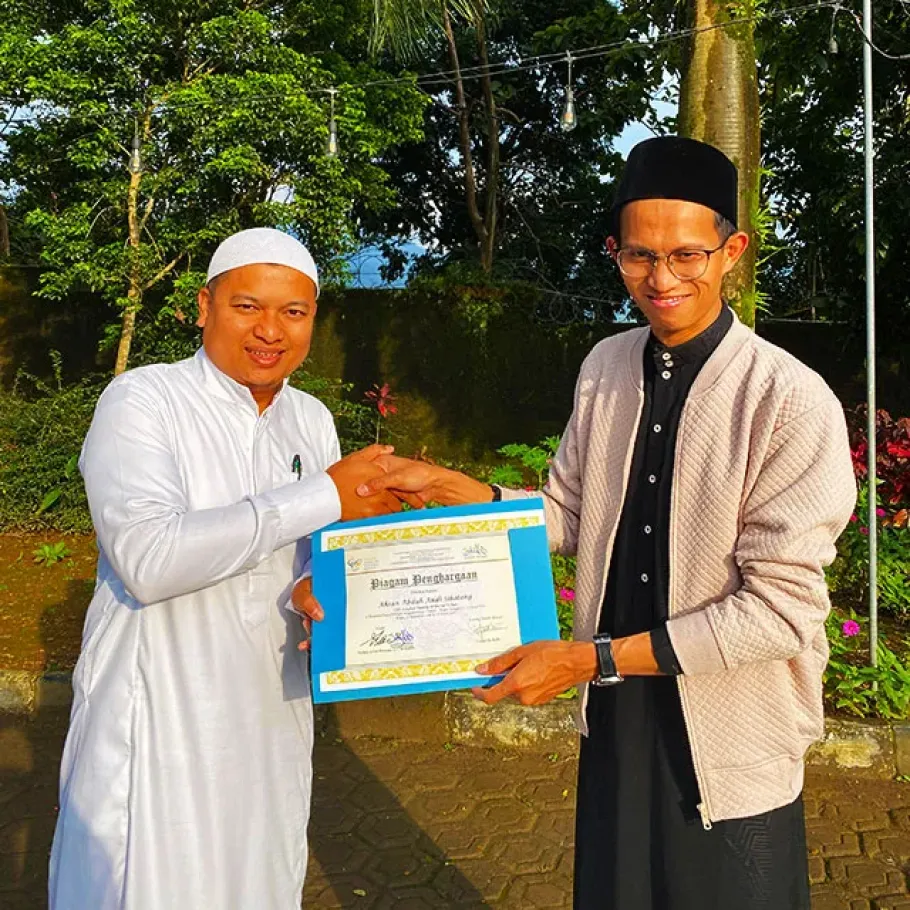 Bapak Ahsan di Pesantren Daarul Mutqin